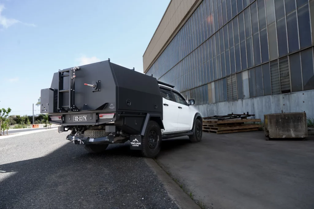 DMAX Chassis Mount - drive side closed