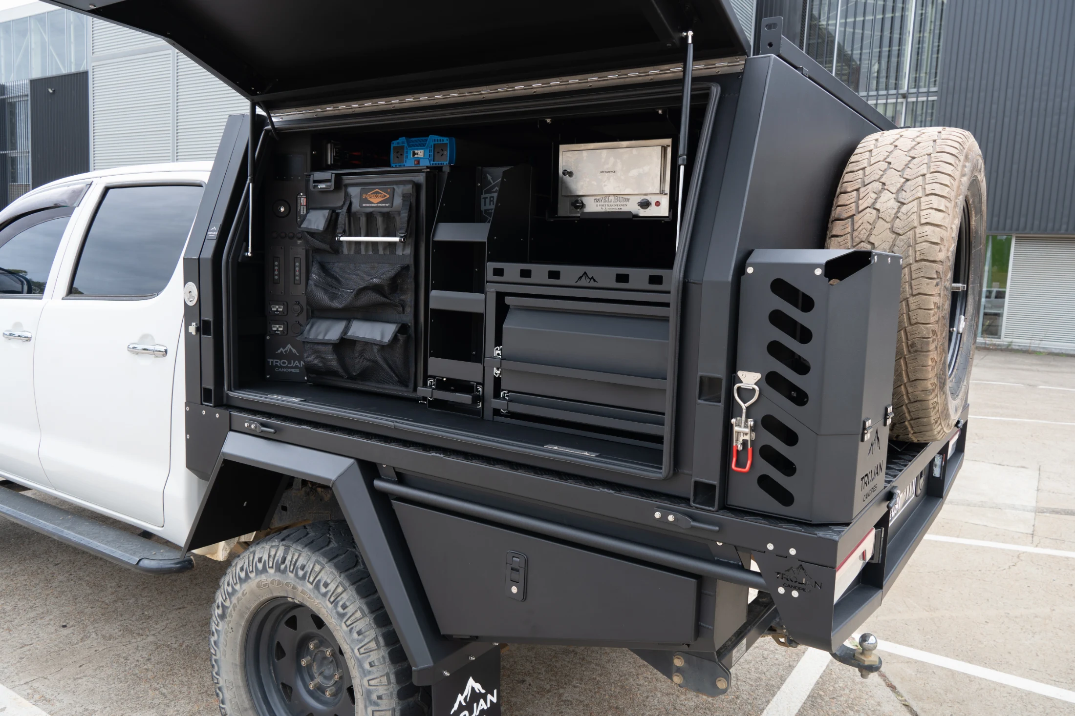 1600mm canopy fully loaded with 12v and accessories
