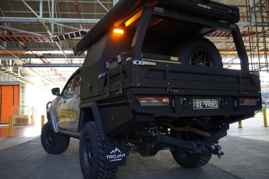 Rear of 1600mm tray with 1000mm canopy