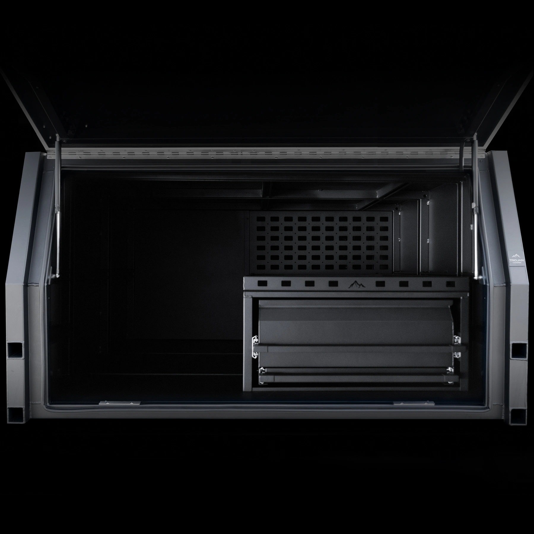 1600mm alloy canopy with slide-out kitchen drawer for convenient meal prep on 4x4 and camping adventures