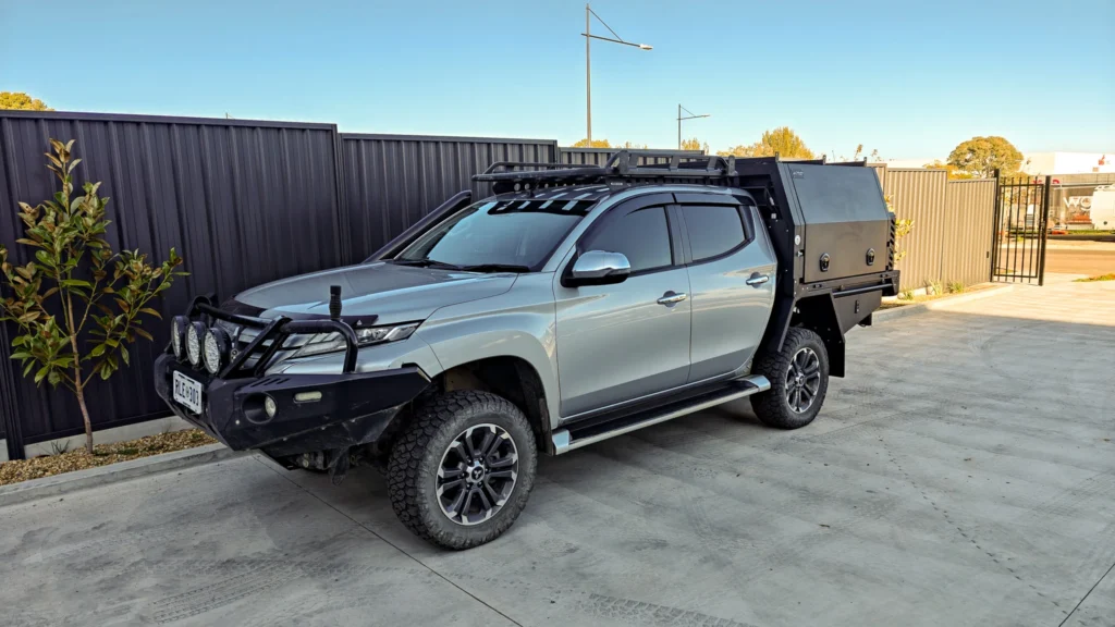 1600mm alloy tray 1400 alloy canopy on MR Mitsubishi Triton