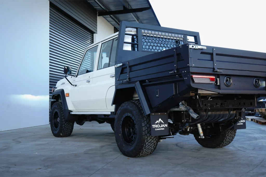 79 Series 1600mm alloy tray passenger side view