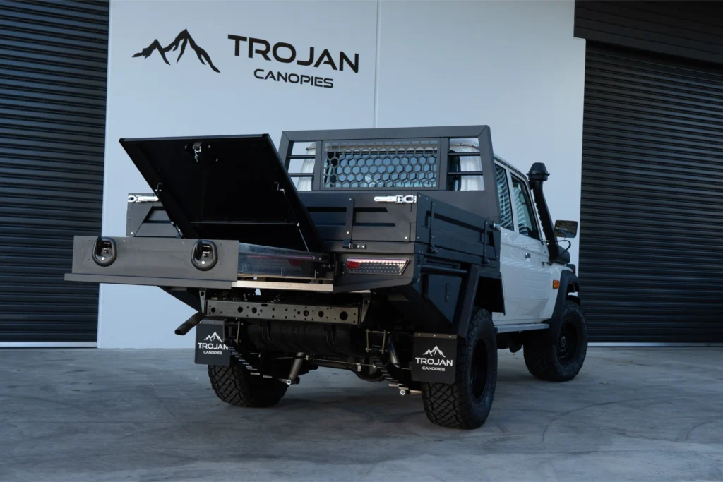 79 Series 1600mm alloy tray with trundle draw open