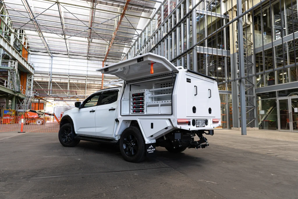 Chassis Mount Canopy Trade Body Passenger Side Fit Out