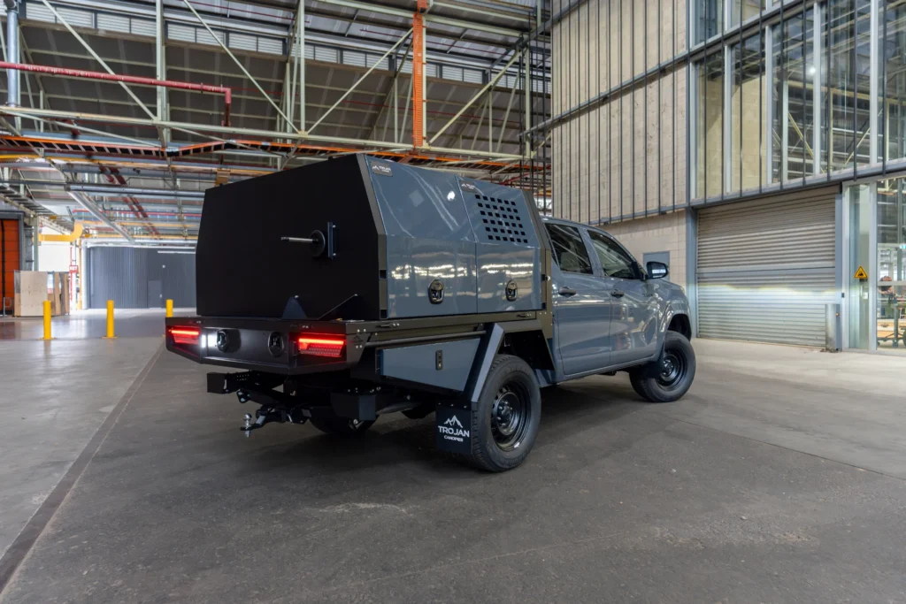 Toyota Hilux N90 1600mm dog box canopy 1800mm tray driver side view